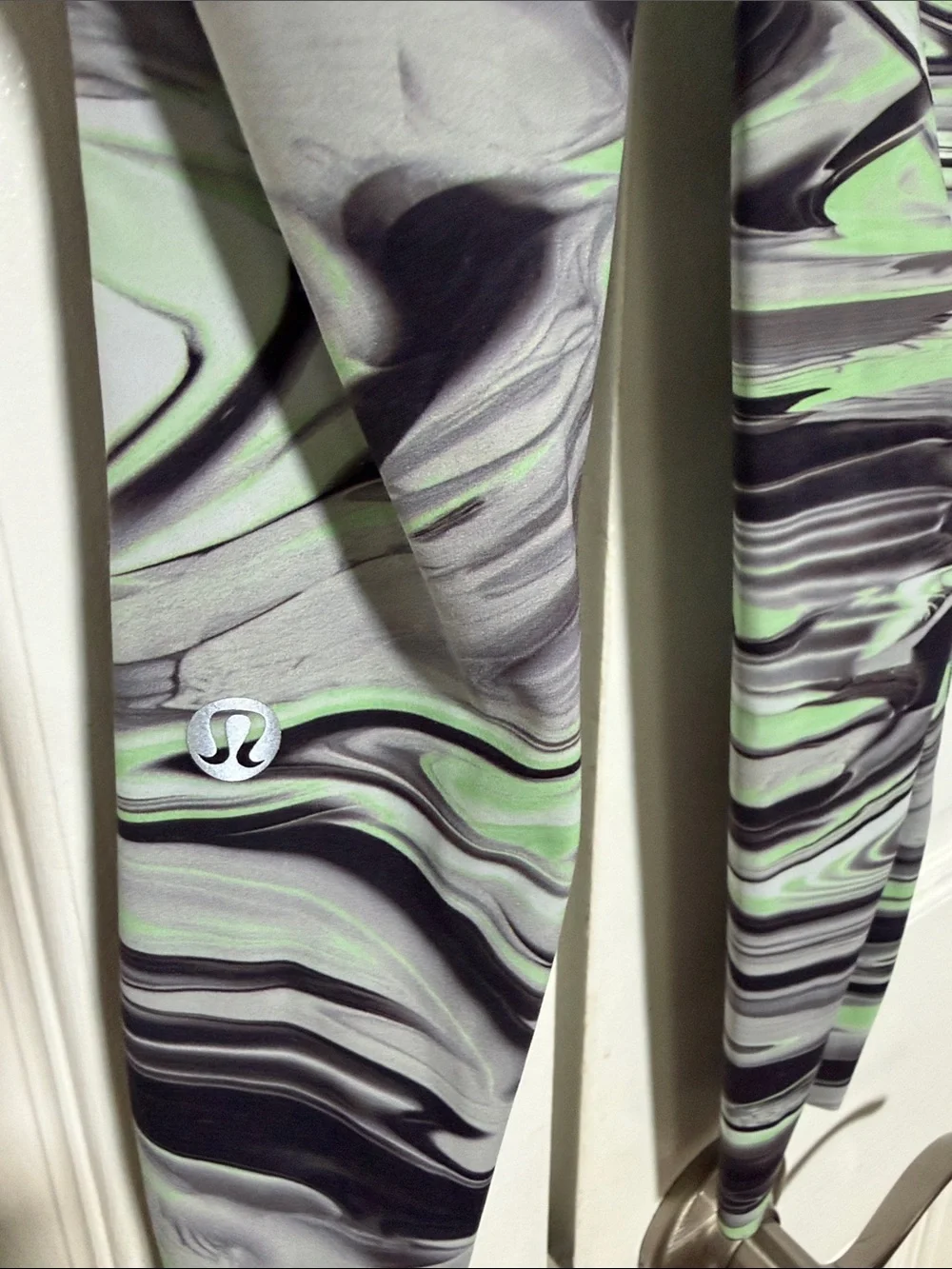 lululemon athletica Base Pace High Rise Running Tight 25” - Picture 3 of 3